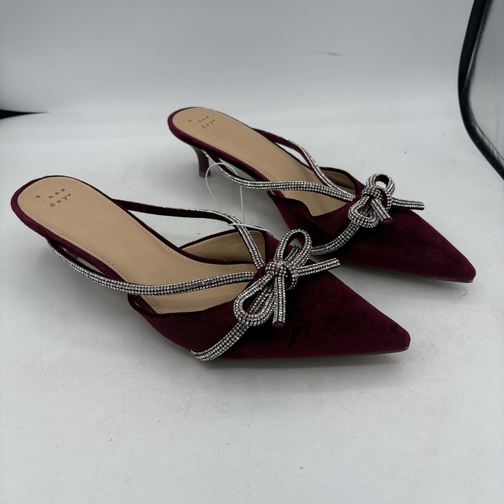 A New Day Shoes Womens Size 11 Gwen Point Toe Rhinestone Bow Burgundy Mule Heels